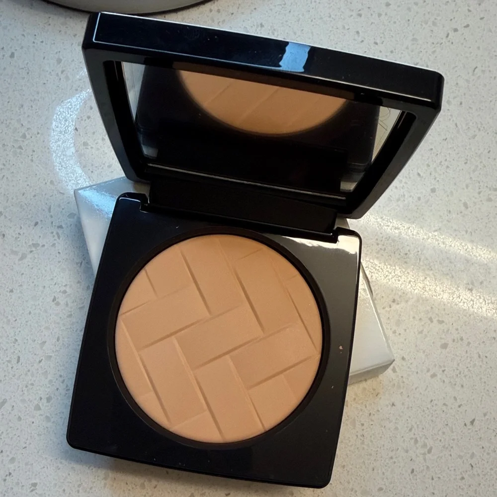 Bobbi Brown Vitamin B5 Tone Refining Finishing Powder NIB